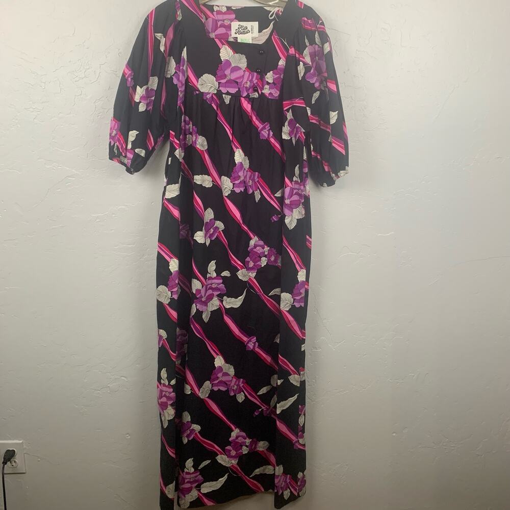 VTG Hilo Hatties Dress Maxi Hawaiian Black Purple Floral square neck size Medium